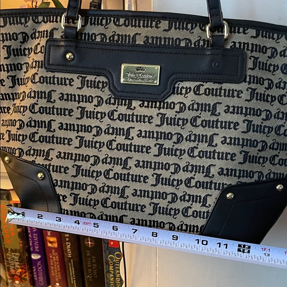 Juicy Couture Black/Beige Lg Tote Bag Gold Tone Hardware Black Faux Leather Trim - Picture 12 of 14